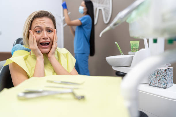 Best Cracked Tooth Emergency Dentist  in Maxwell, CA